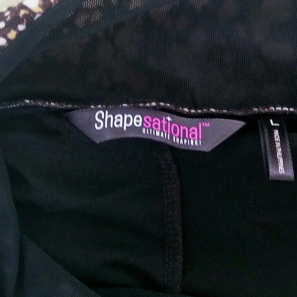 2/$20! Snakeskin Skirt with Butt Shaper - Picture 6 of 7